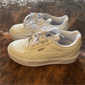 Girls Puma Sneakers